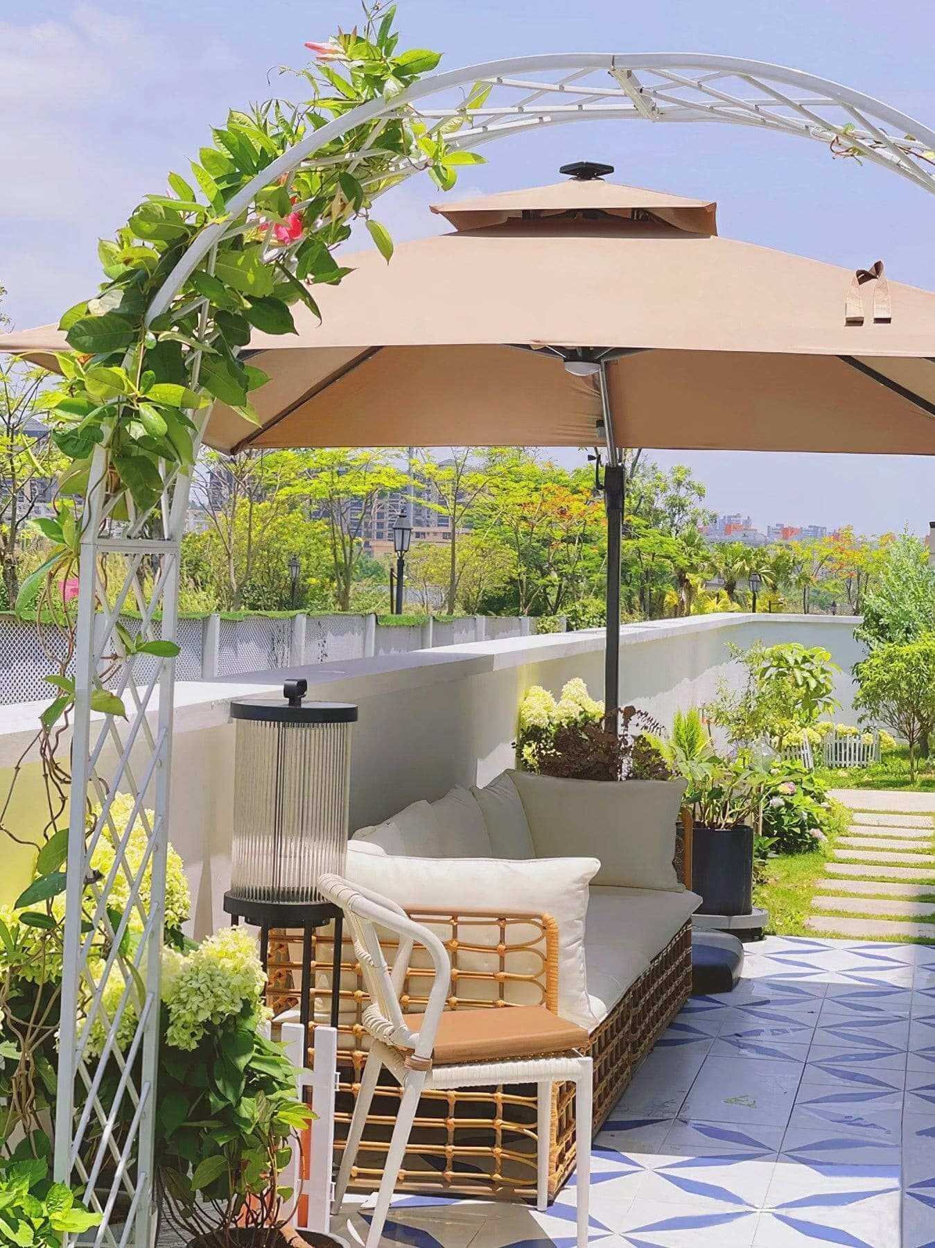 Beyoro Outdoor Garden Lamp